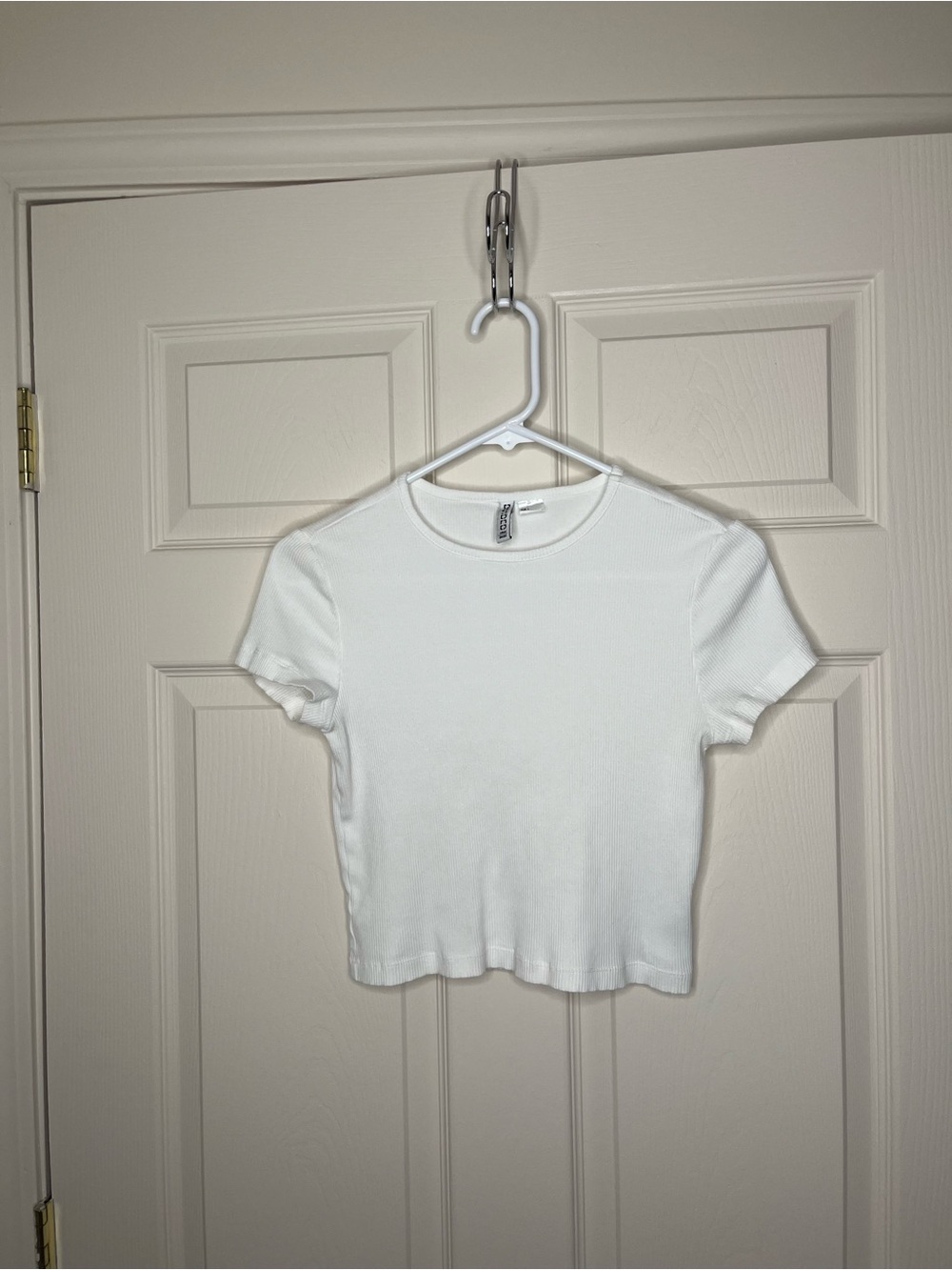 H&M white crop top short sleeve size large cotton